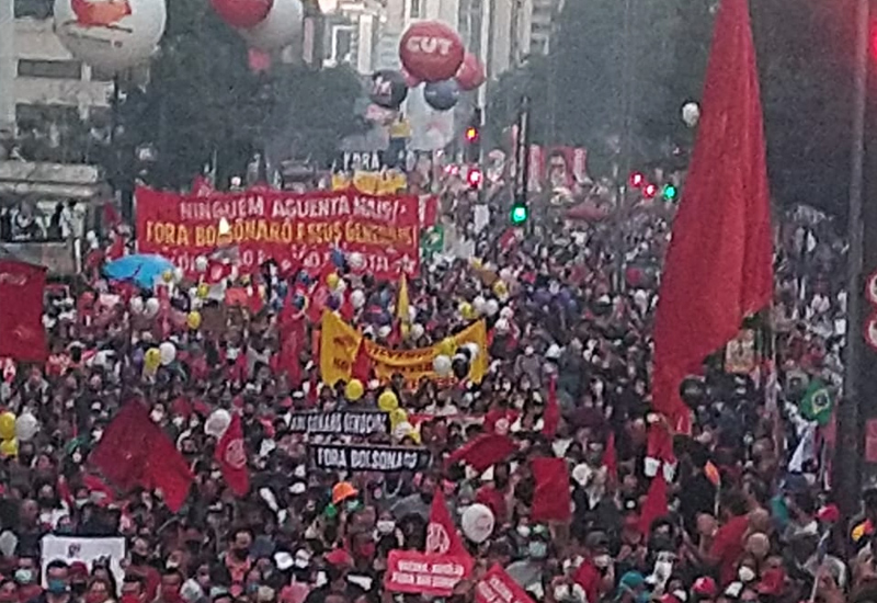 Comunitários nas ruas pelo Impeachment de Bolsonaro!